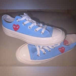 Play Converse Size 4Y (Rare)